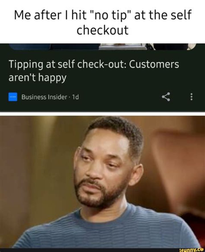 Customer Shamed With "BAD TIP" Checkout Message After Not Tipping on $10 Smoothie