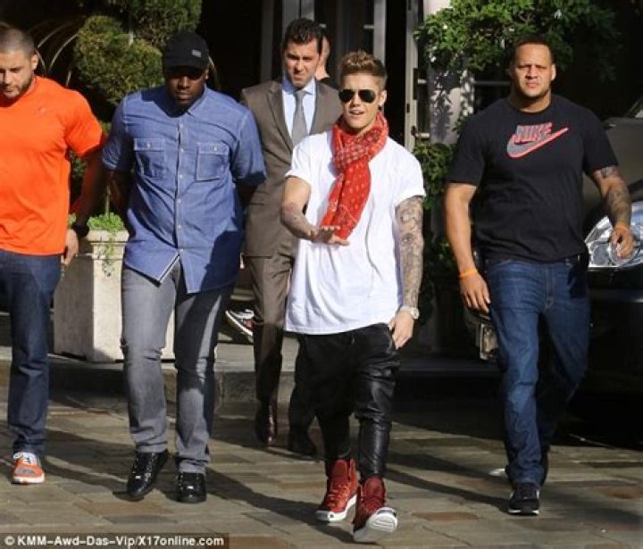 Does Justin Bieber Have Bodyguards?