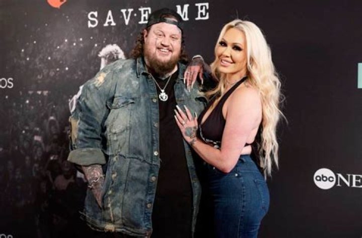 Jelly Roll And Wife Bunnie Share Tender Moment On Stage, Fulfill The Dying Wish of Cancer Patient & Visit His Former Prison