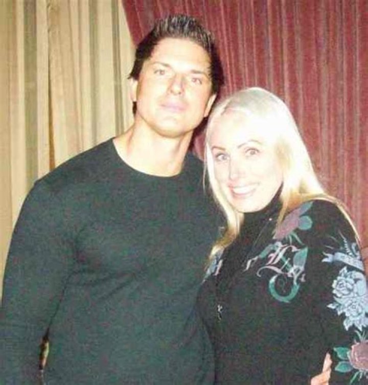 QVC Zak Bagans Wife, Married, Dating, Girlfriend, Net Worth, House, Age and Daughter.