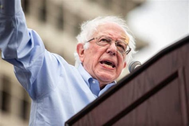Who Are Bernie Sanders' Closest Friends?