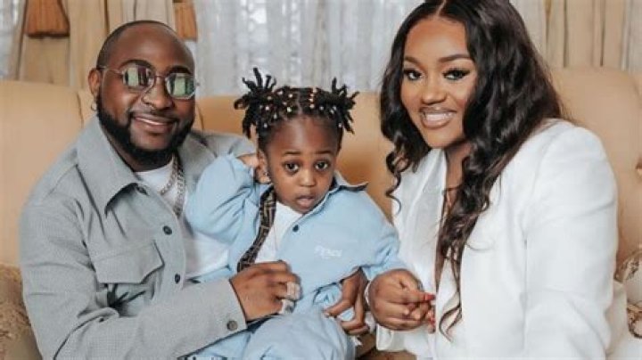 
Who Is Davido Wife, Chioma Rowland? Son Family And Net Worth 